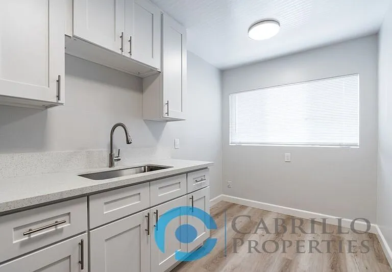 2401 C St #C — Photo 2