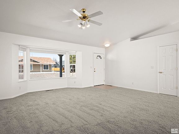 5th image of 1422 Rosy Finch Dr