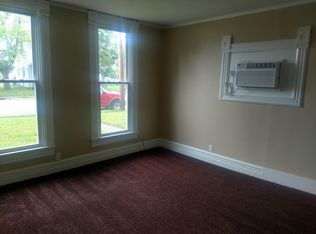 914 S Blackhoof St, Wapakoneta, OH 45895