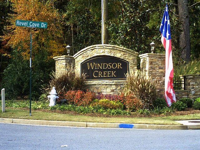 2nd image of 1701 Lancaster Creek Cir SW