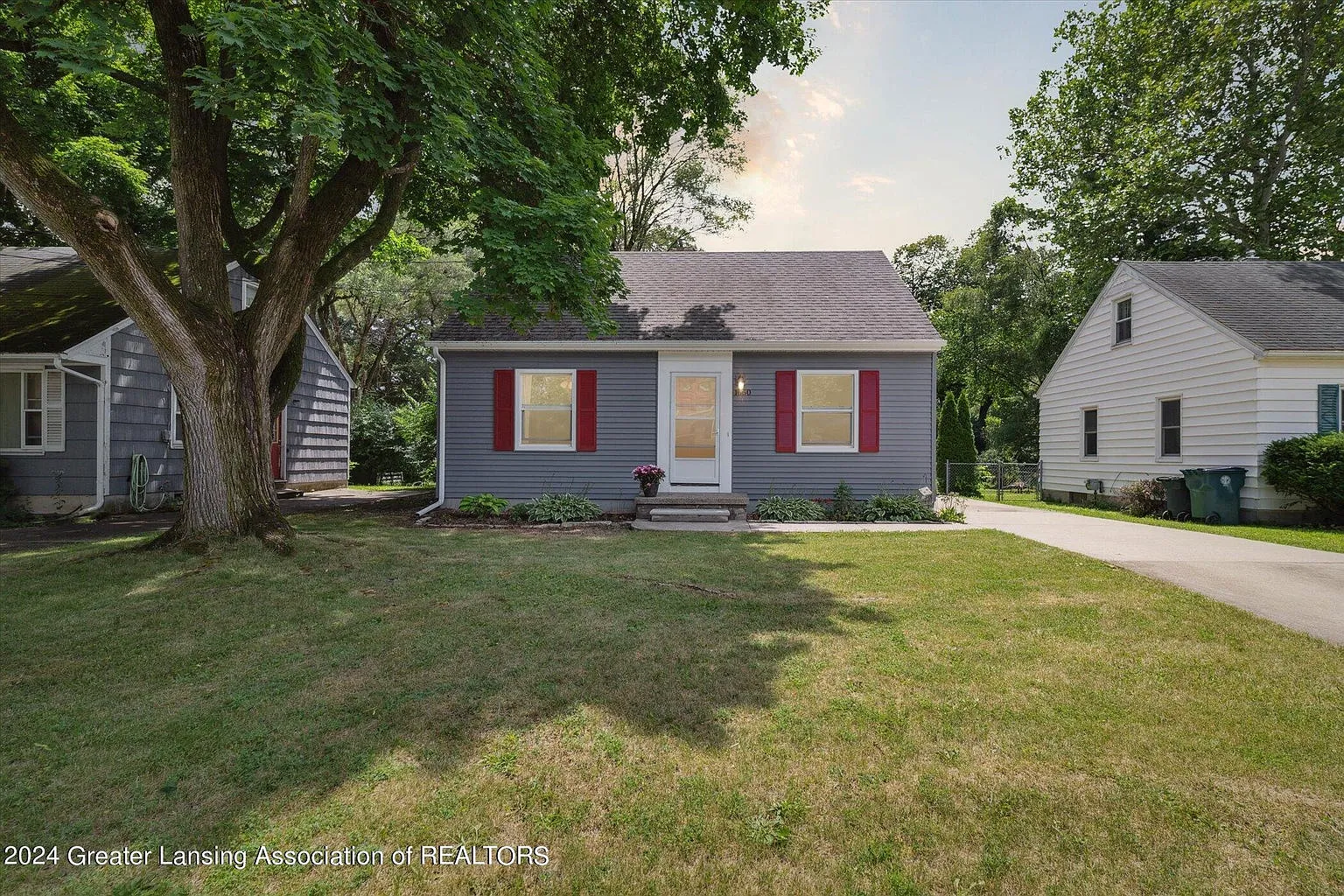 3 bed, 1267 sqft, $2,200 — Photo 1