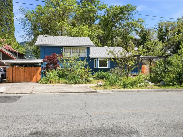 1335 NW Washington Blvd, Grants Pass, OR 97526