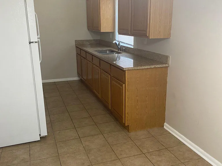 3802 Nanz Ave #11 — Photo 4
