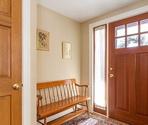 5th image of 365 Dover Rd