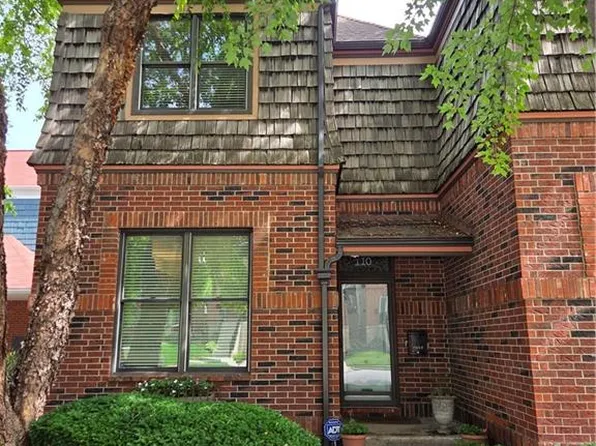 110 E 30th St, Kansas City, MO 64108