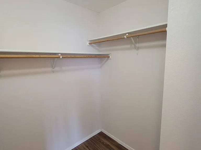 2315 Bernice Cir — Photo 28
