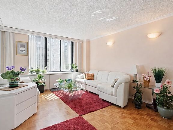 3rd image of 445 5th Ave #28E