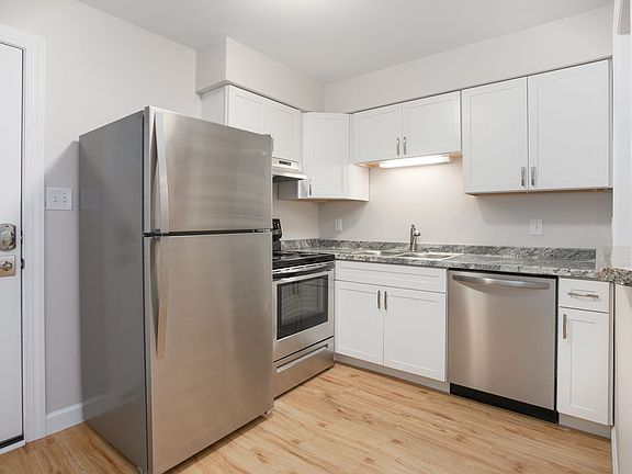 3rd image of 739 E Haggard Ave #2B-1Ba-678Sqft