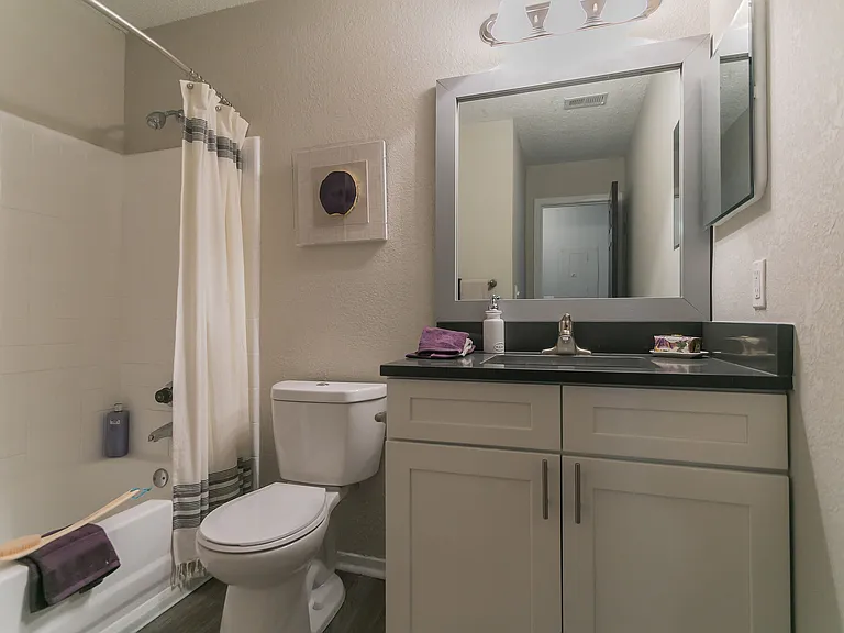 The Clarion Apartments — Photo 33