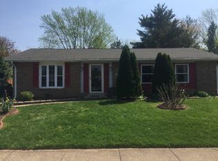 720 N York Rd, Sterling, VA 20164