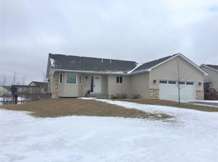 694 Elins Lake Rd SE, Cambridge, MN 55008