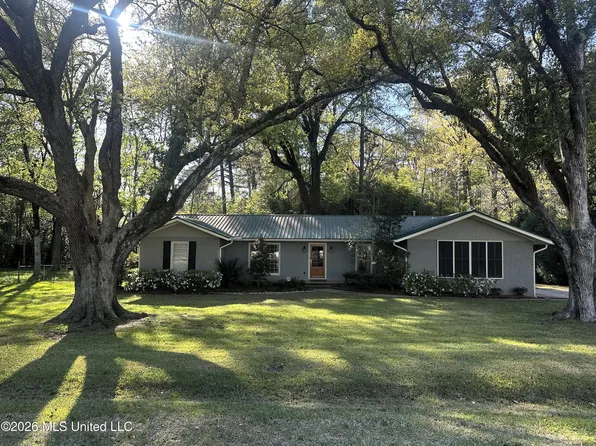 4233 Brussels Dr, Jackson, MS 39211