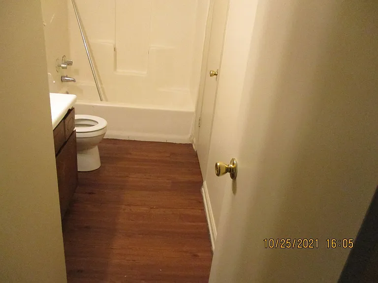 1409 Westcliff Ct — Photo 6