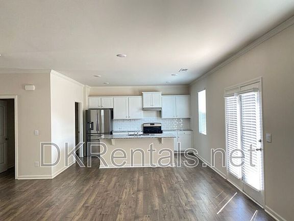 5th image of 237 Barnwood Ln