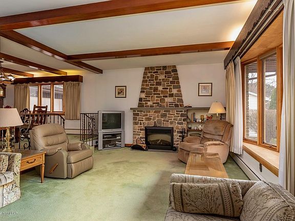 2nd image of 23 Orchard Ave