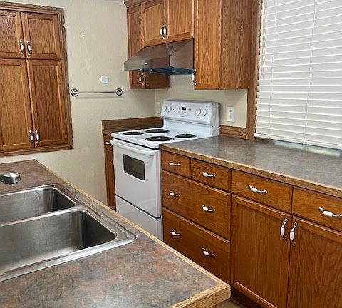 4th image of 23476 Crest Forest Dr
