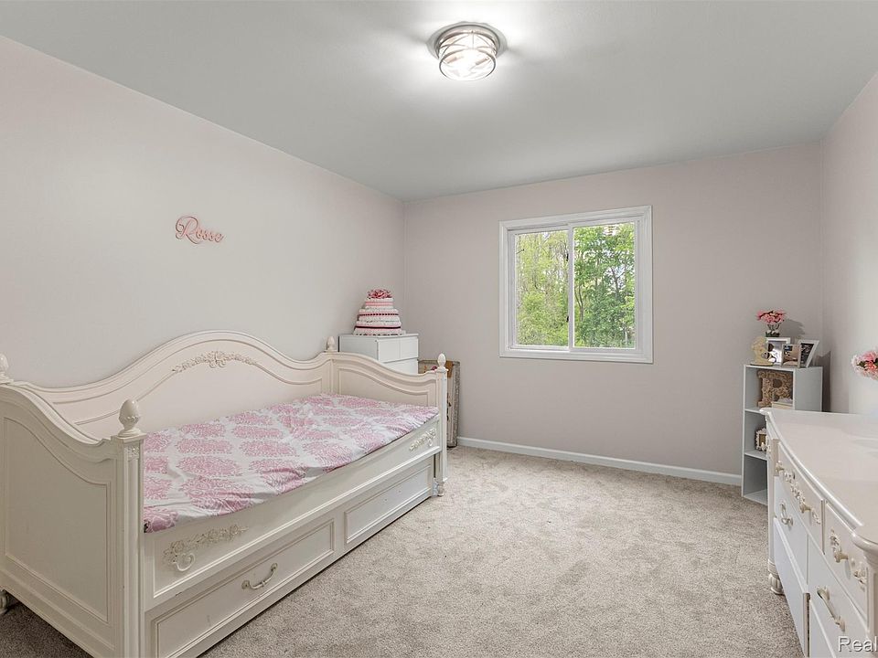7978 Hoffman Dr, photo 25