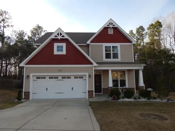 118 Laurel Dr, Spring Lake, NC 28390