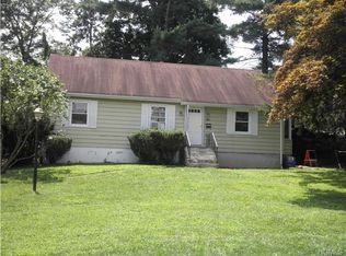 10 Teneyck St, Stony Pt, NY 10980