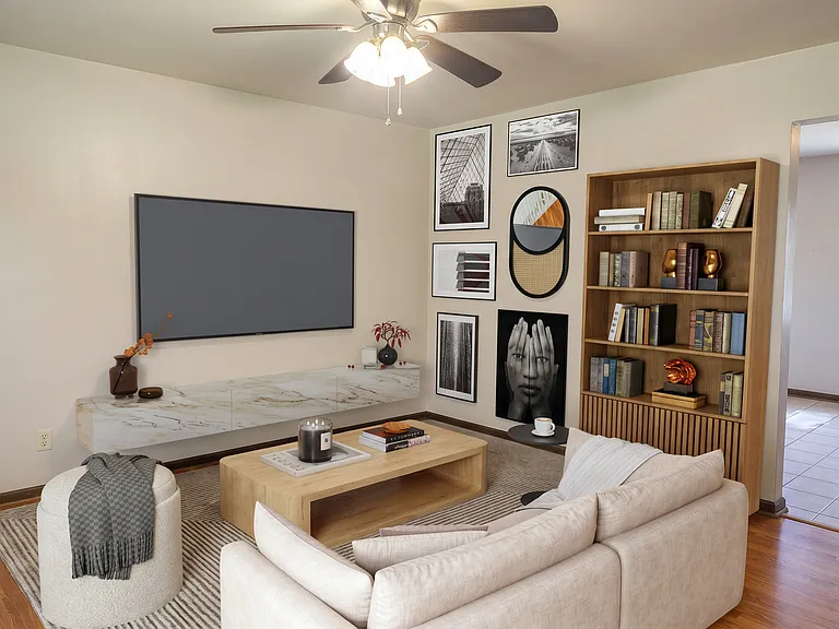 Country Club Apartments — Photo 10