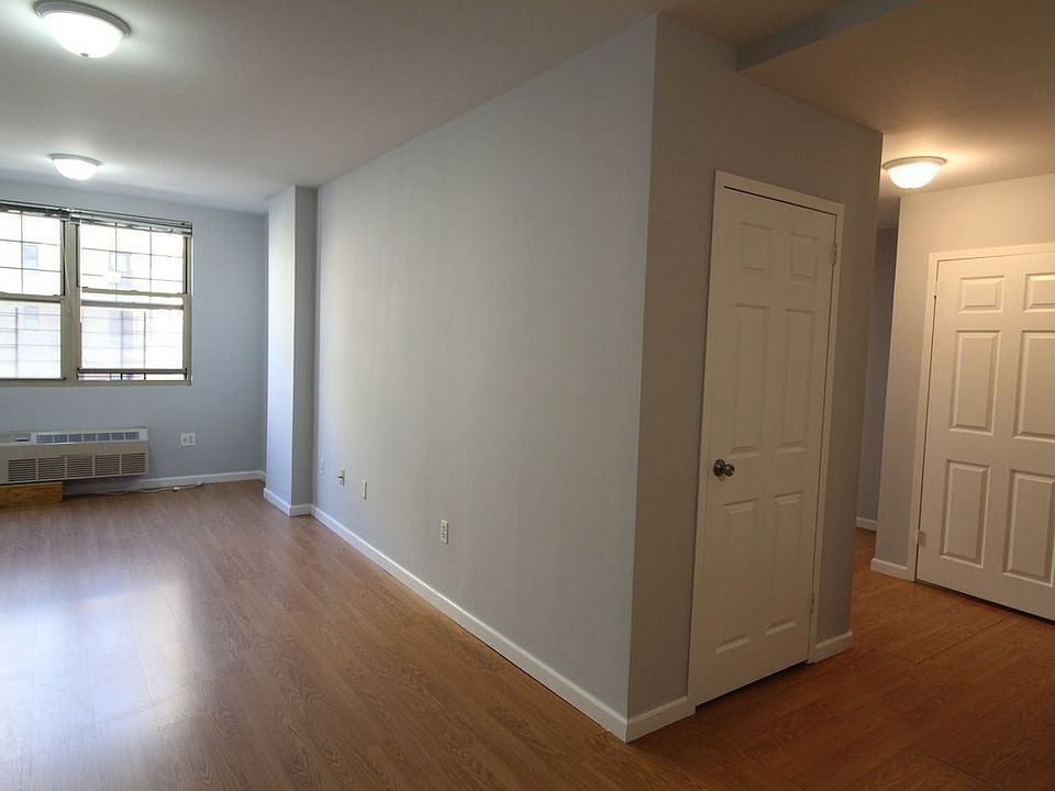 1st image of 1765 Townsend Ave APT 7A