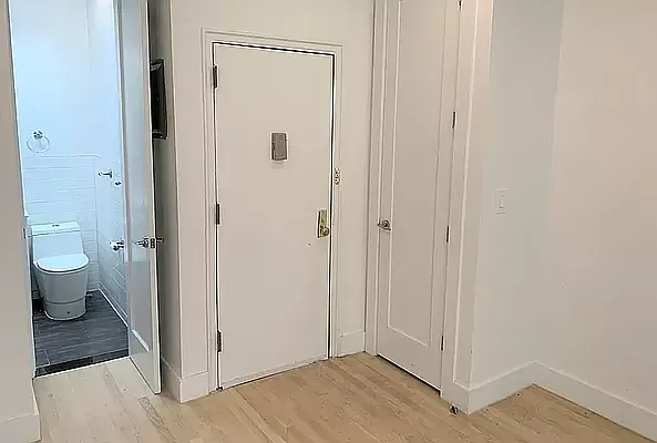 Rented by REAL New York | media 5