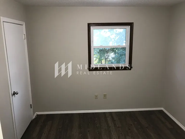 2612 S 61st Ave — Photo 9