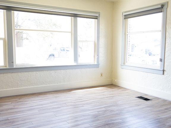 4th image of 130 W Arroyo St