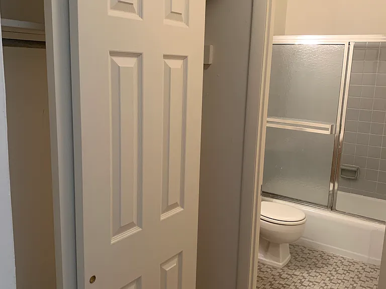 1301 Lombard St #203 — Photo 6