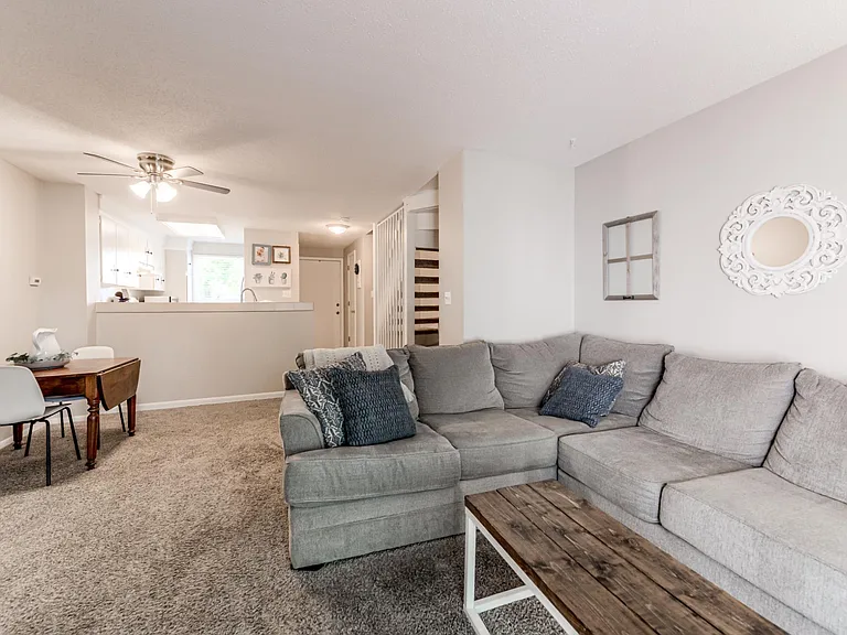 8040 Halsey St — Photo 9