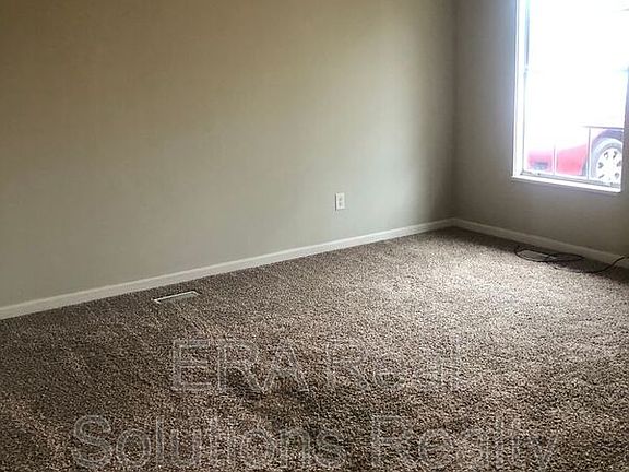 5th image of 108 Woodview Dr