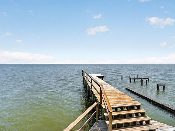 5th image of 1840 Bay Shore Dr