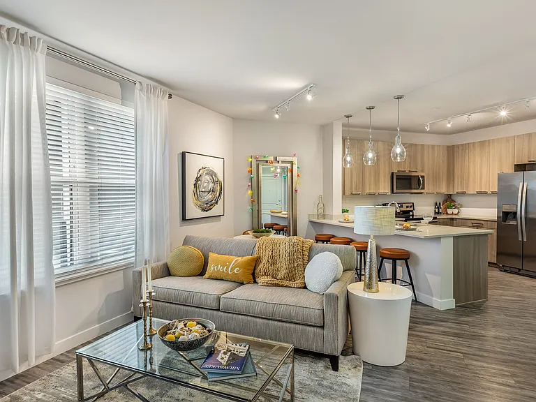 Mayfair Reserve — Photo 7