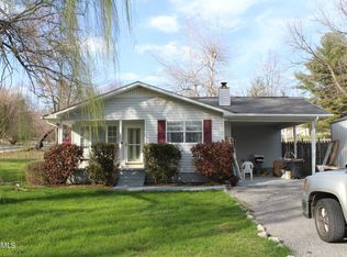 1027 Kennedy Rd, Jamestown, TN 38556