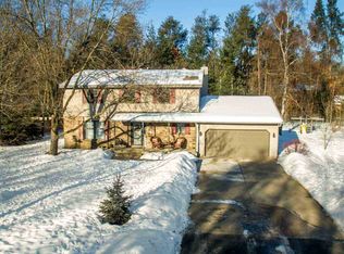 2808 Pine Ridge Ct, Stevens Point, WI 54481