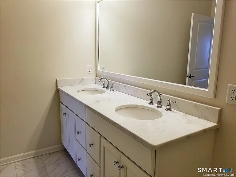 424 Center Meadow Ln #424 — Photo 14