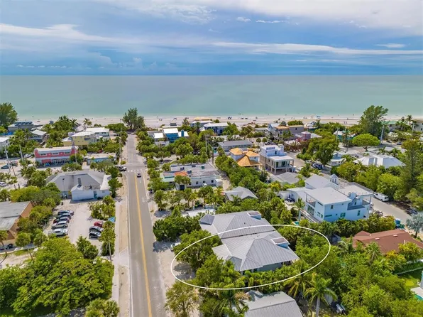 212 Pine Ave APT R, Anna Maria, FL 34216