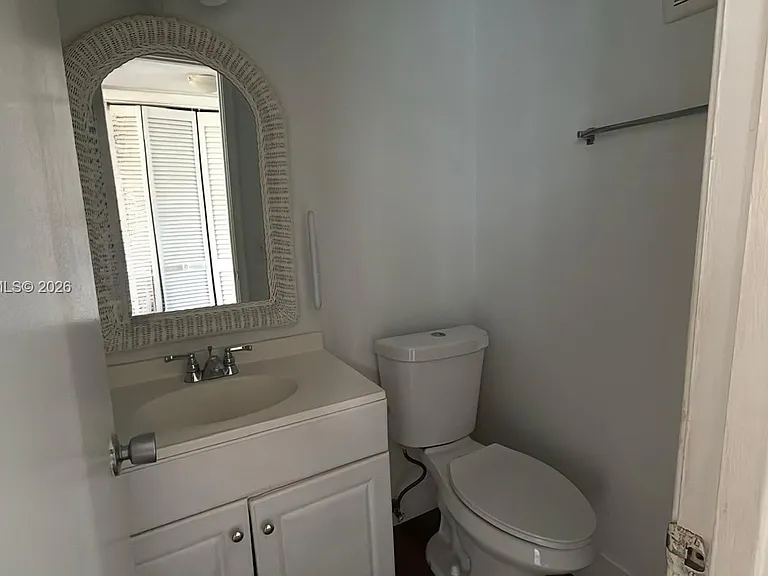 104 E Easthampton E #104 — Photo 14