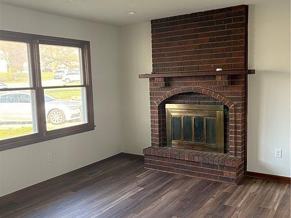 3rd image of 2403 Pearson Cir