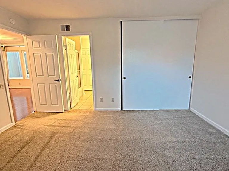 506 Silver Lake Dr — Photo 25