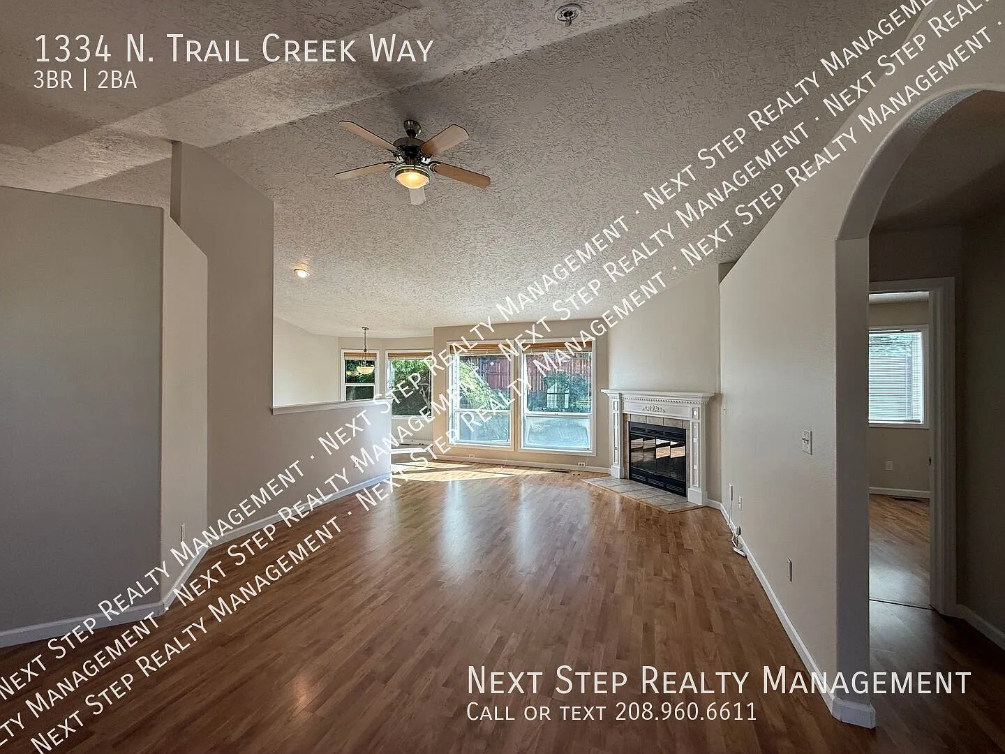3 Bed 2 Bath Home In Eagle - No Security Deposit Required And Pets Welcome — Photo 2