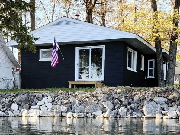 18559 Maple Dr, Alpena, MI 49707