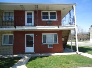 8244 W 87th St APT 12, Hickory Hills, IL 60457