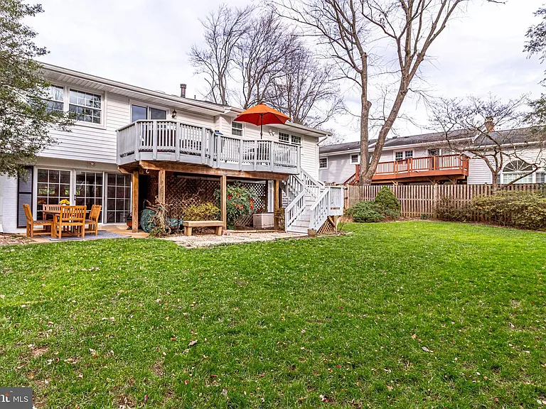 6519 Engel Dr — Photo 91