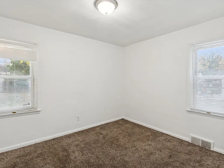 10010 Bramell Franklin D Roosevelt — Photo 17