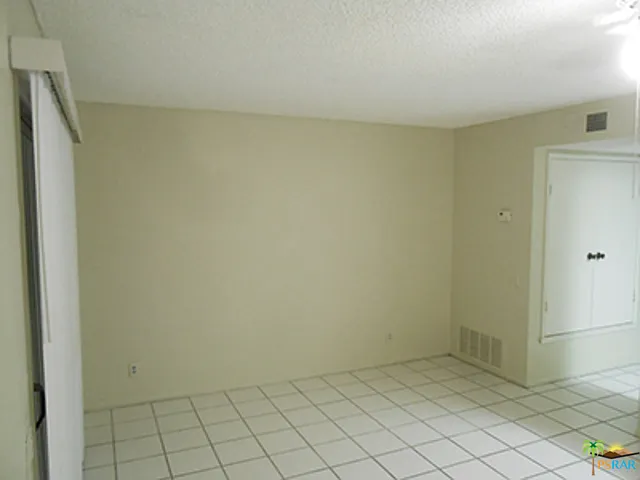 68 Lakeview Cir — Photo 5