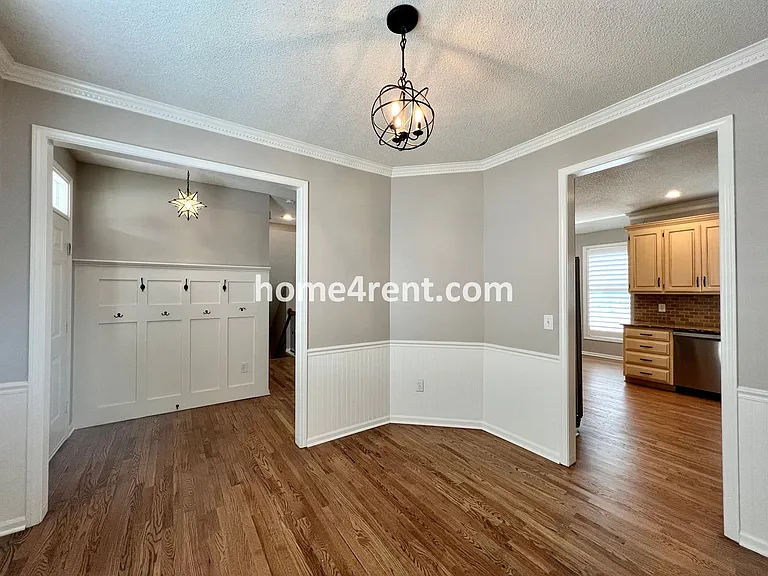 14068 W 147th Pl — Photo 4