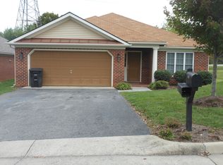 4501 Colonial Place Dr, Roanoke, VA