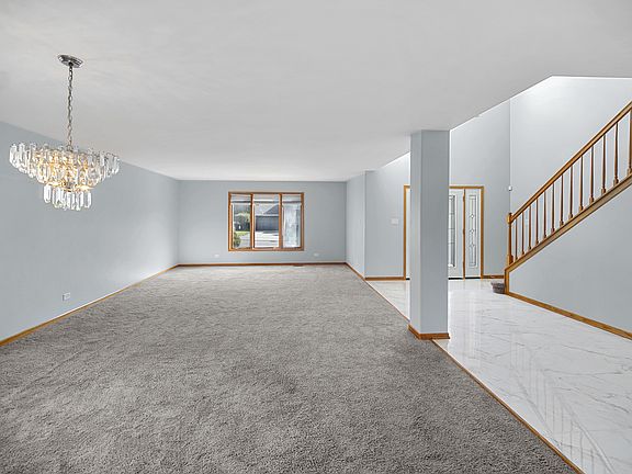 4th image of 18304 Carrington Dr