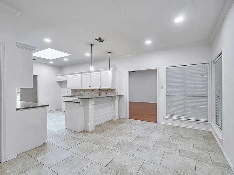 5504 Kingston Dr — Photo 16